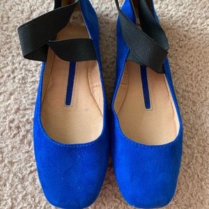 New directions ballerina type flats